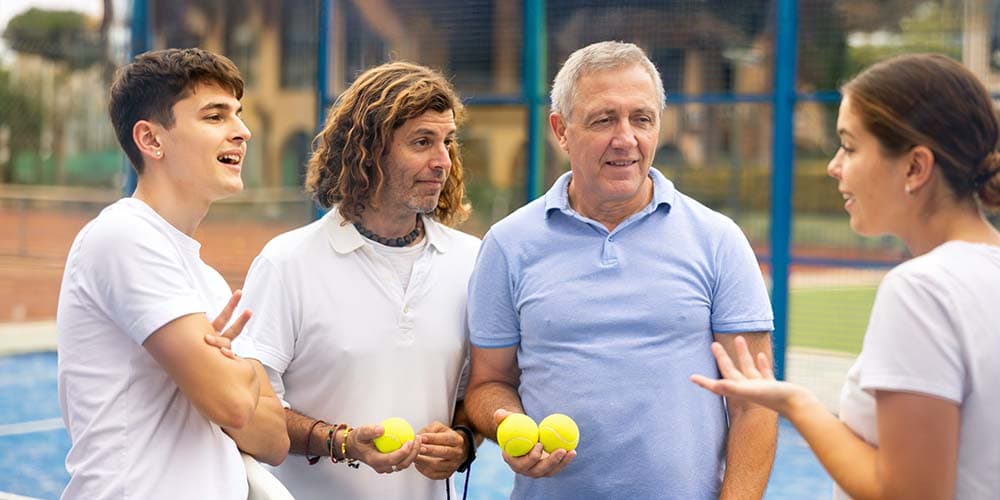 Tennis team members collaborating and staying connected through Ralle